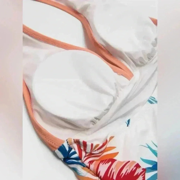 Cupshe One Piece Peach Floral  Bathing Suit Size Large - Picture 4 of 8